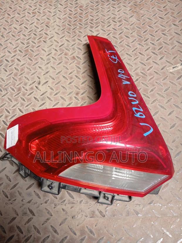 Volvo V40 Taillight - thumbnail 2