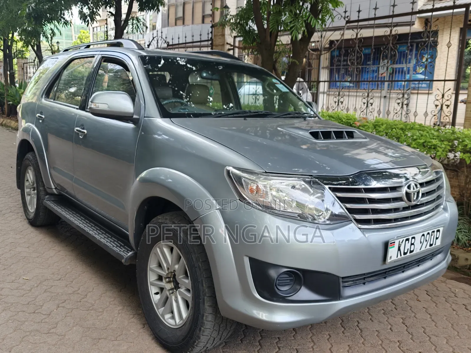 Toyota Fortuner 2014 Gold