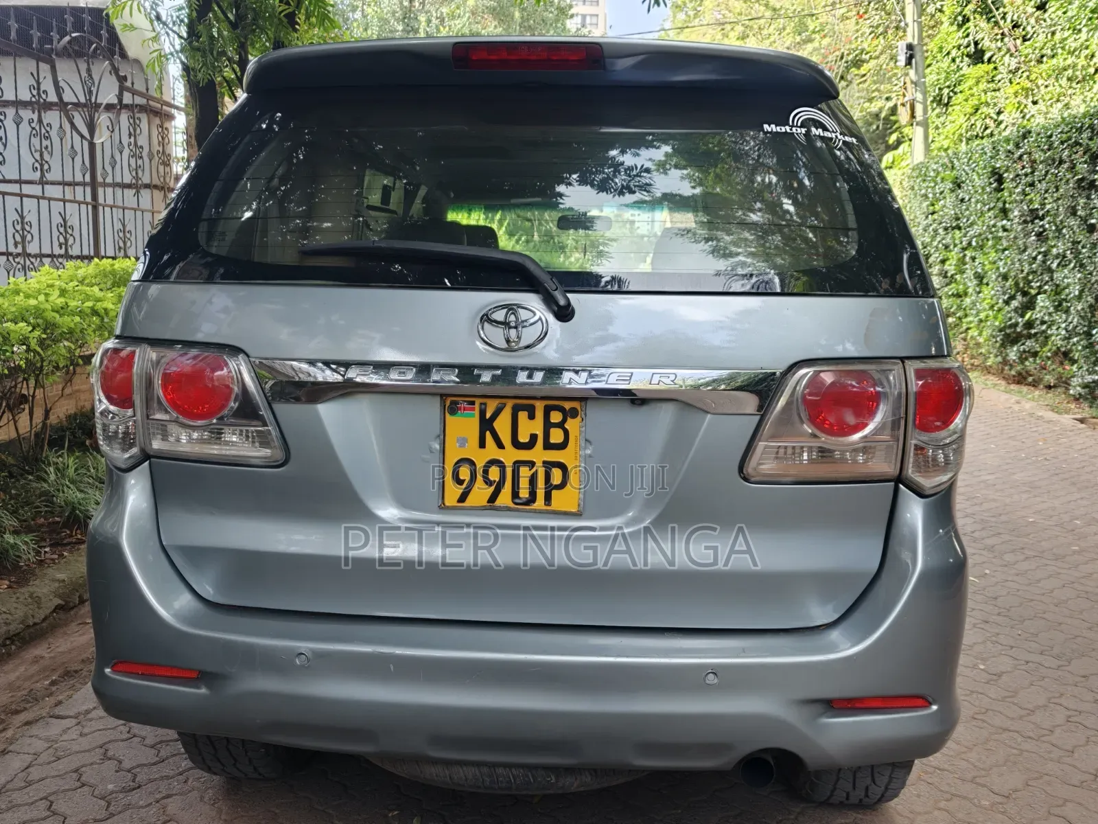 Toyota Fortuner 2014 Gold