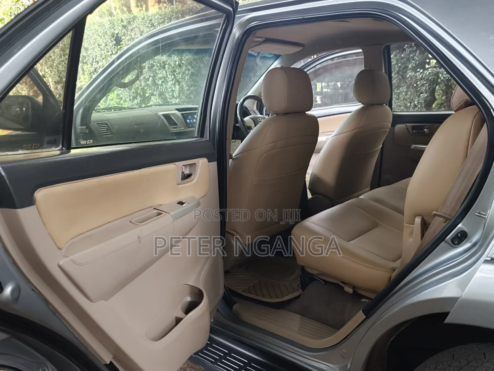 Toyota Fortuner 2014 Gold