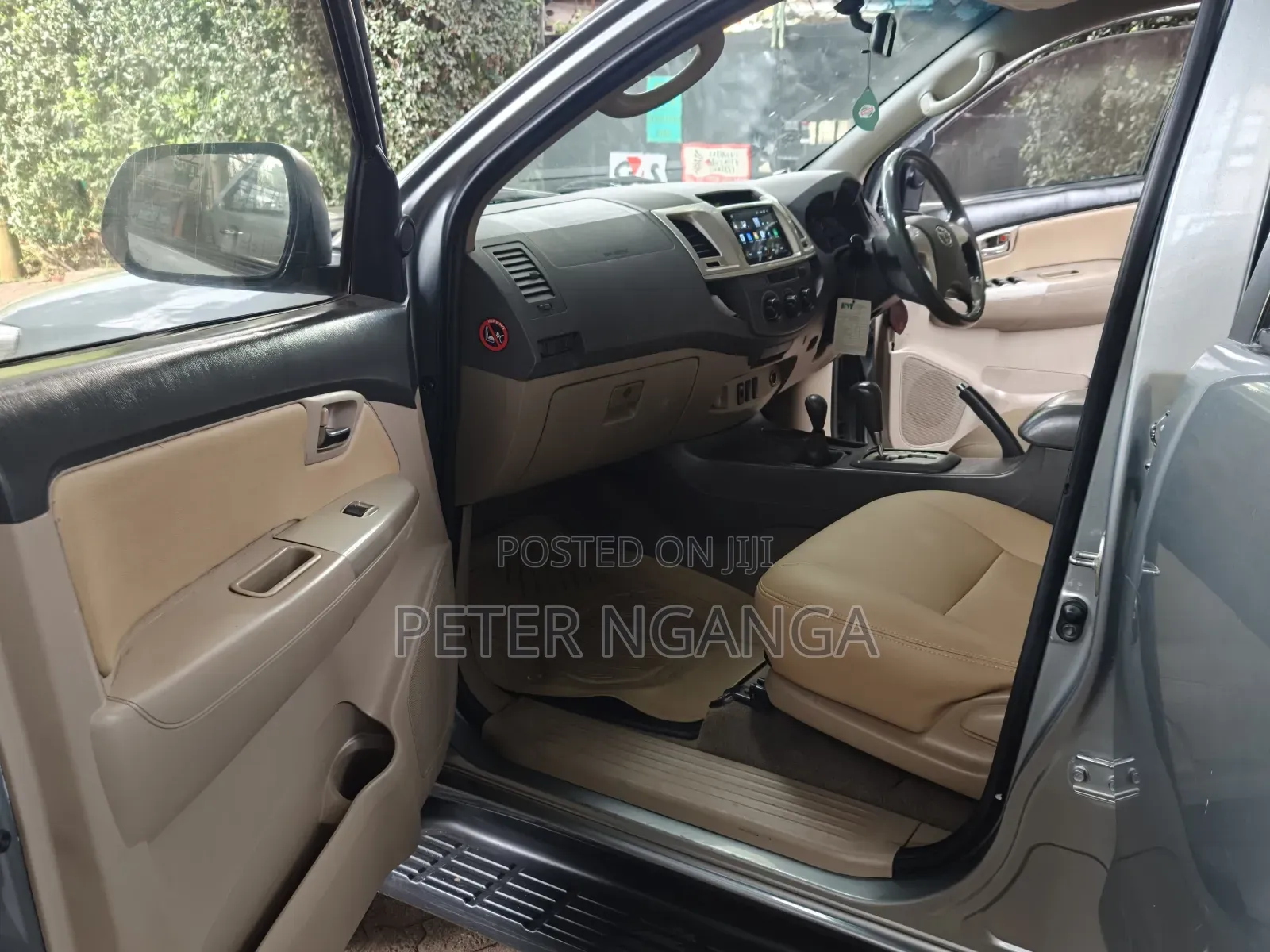 Toyota Fortuner 2014 Gold