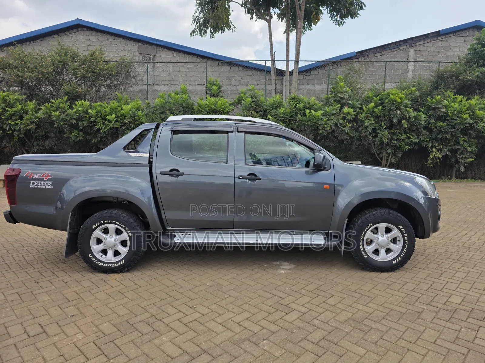 Isuzu D-MAX 2020 Gray
