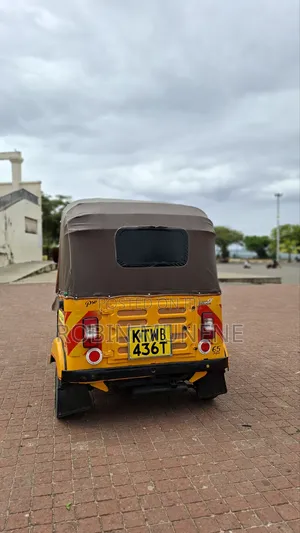Bajaj RE 2022 Yellow