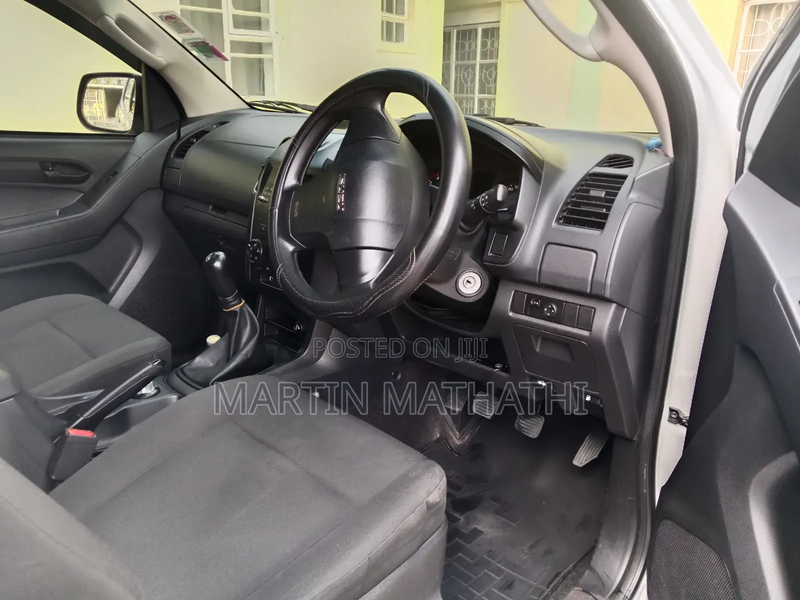 Isuzu D-MAX 2023 White