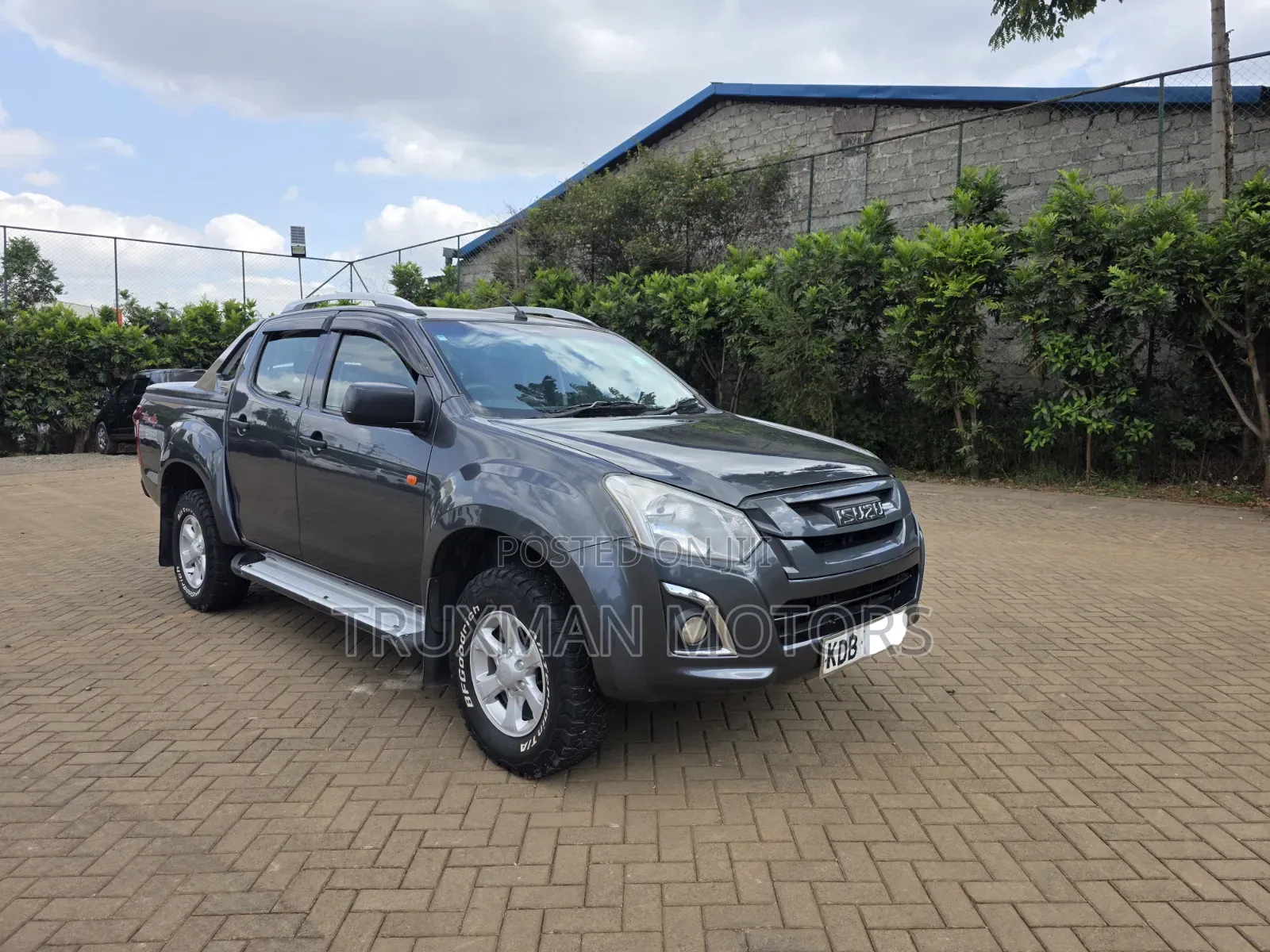 Isuzu D-MAX 2020 Gray
