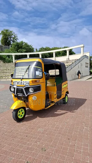 Bajaj RE 2022 Yellow