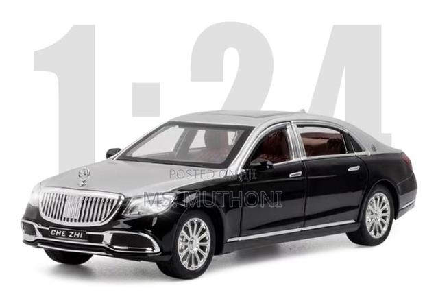 1:24 Scale Mercedes-maybach S-class Diecast Model Decorative Car - thumbnail 2