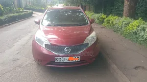 Nissan Note 2015 Maroon
