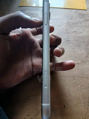 Apple iPhone 11 128 GB White