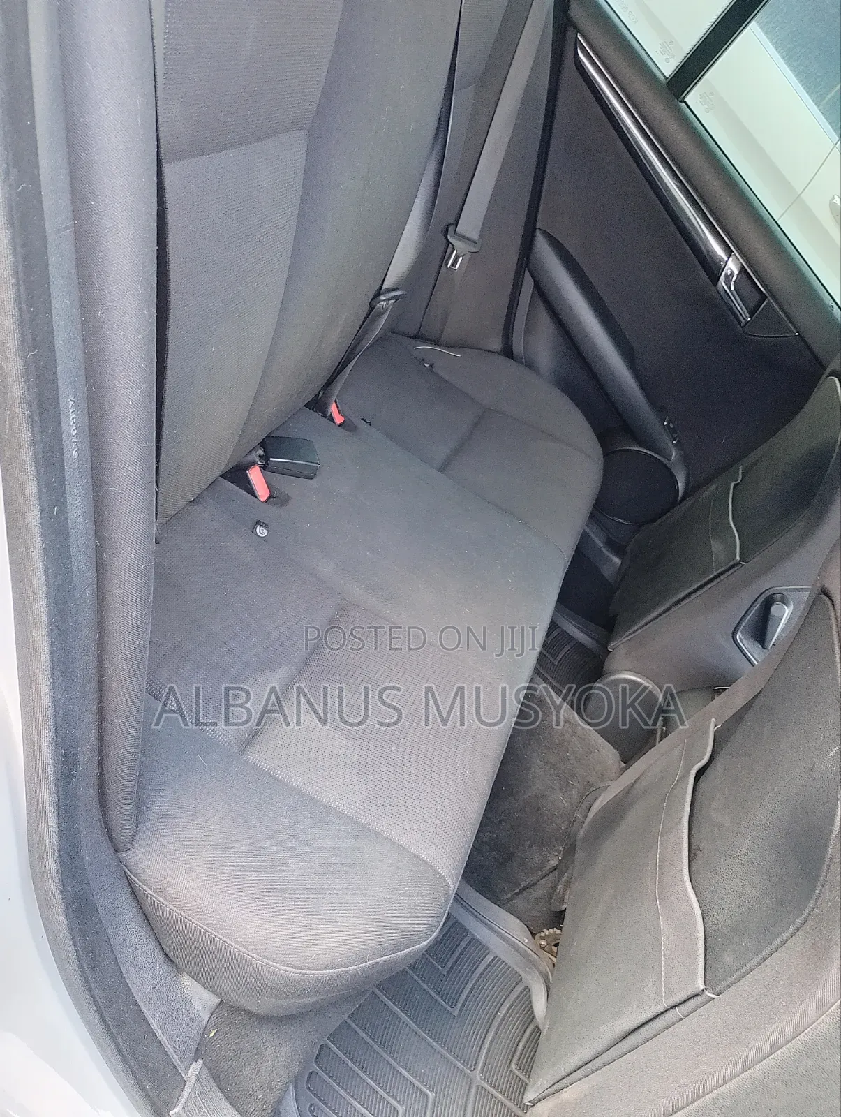 Mercedes-Benz C200 2011 Silver