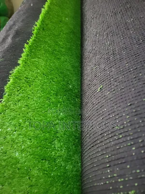 Stairs Floor Artificial Green Grass Carpets Installation