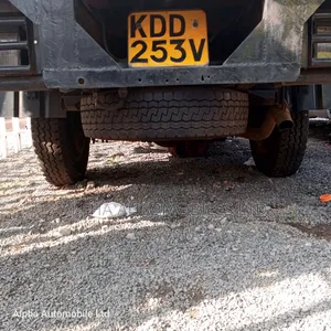 Isuzu NLR Truck