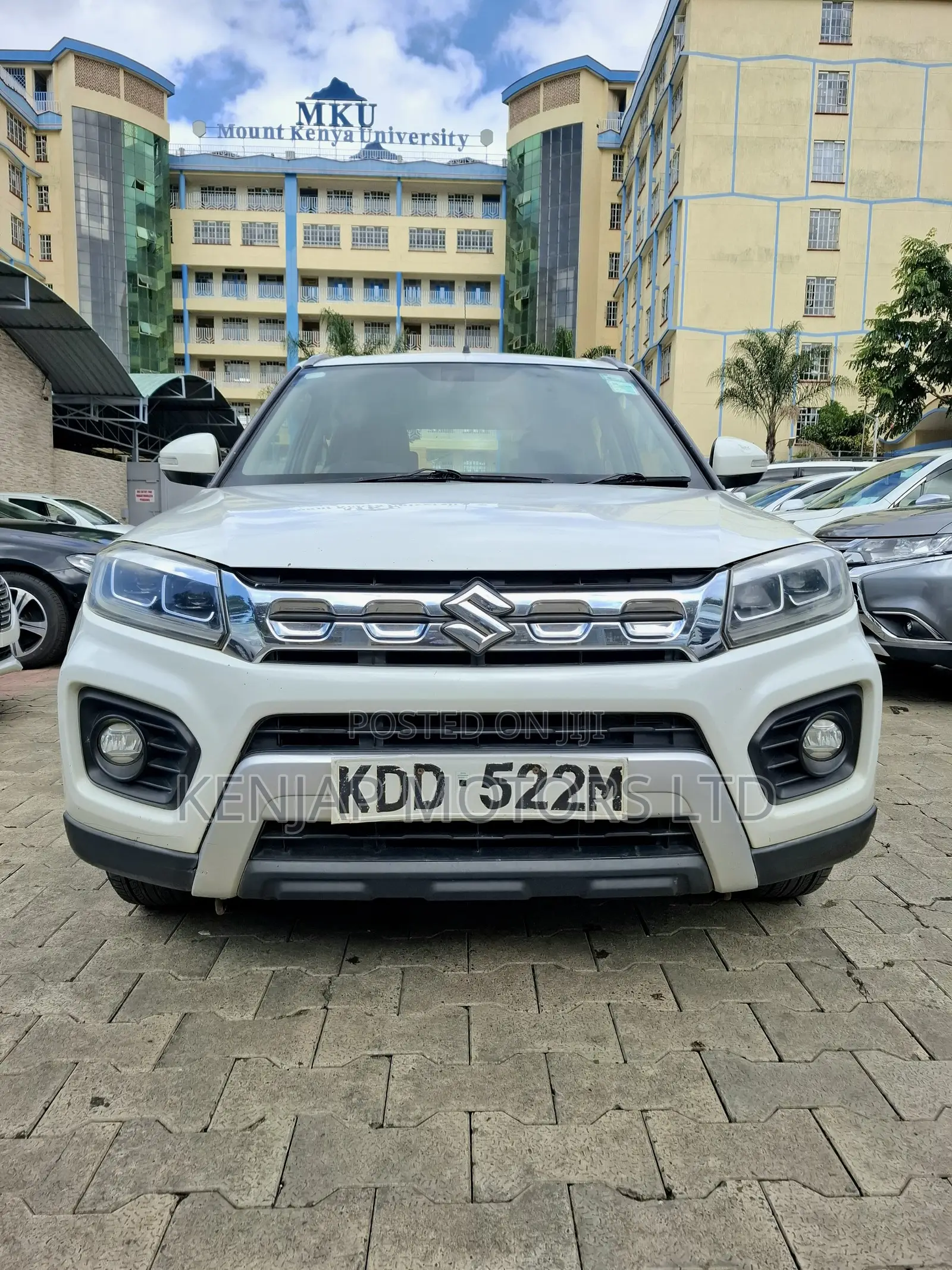 Suzuki Vitara 2021 White