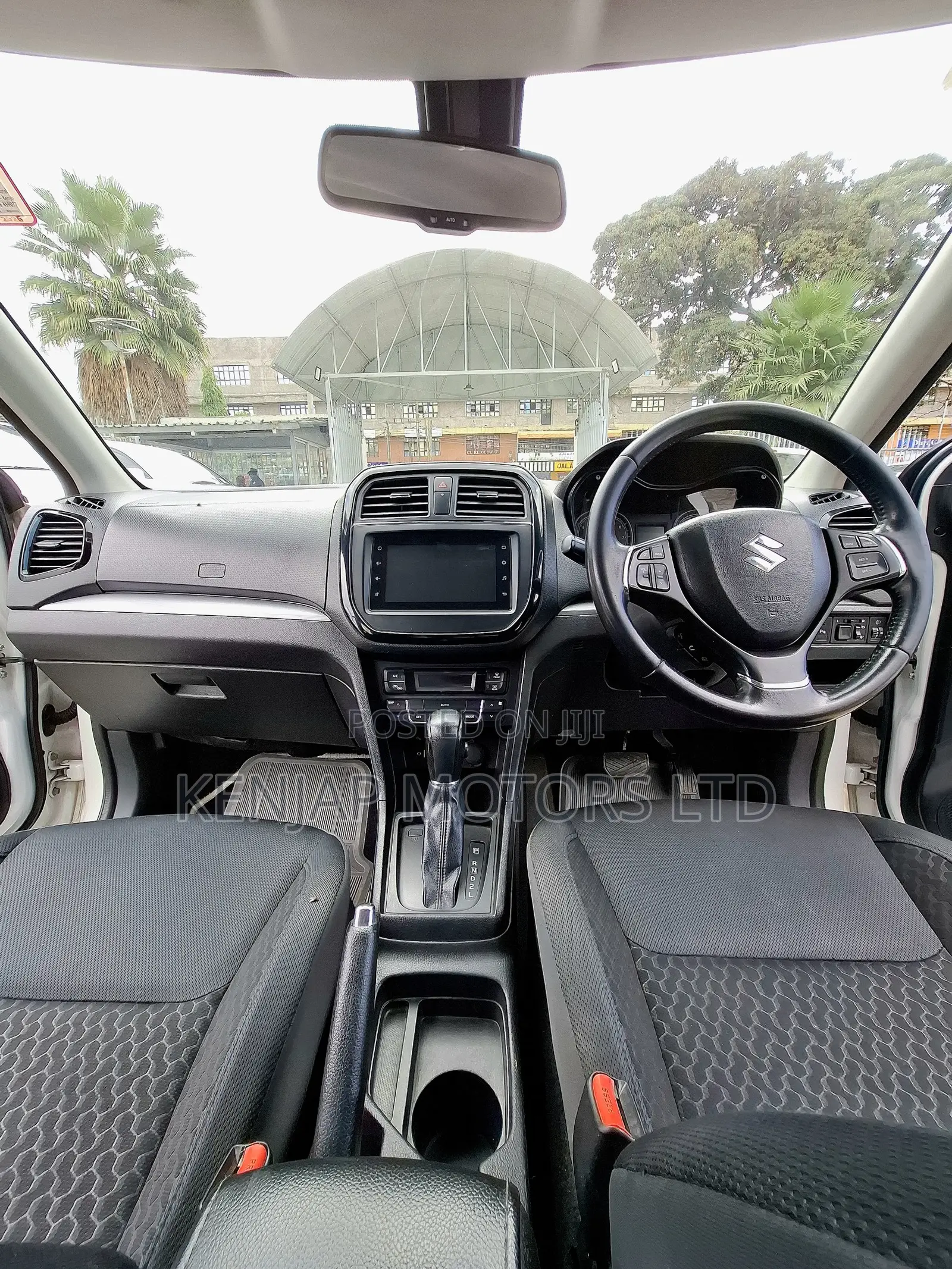 Suzuki Vitara 2021 White