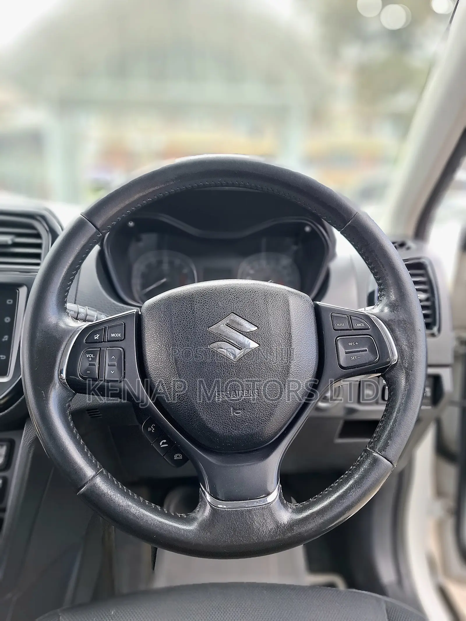 Suzuki Vitara 2021 White