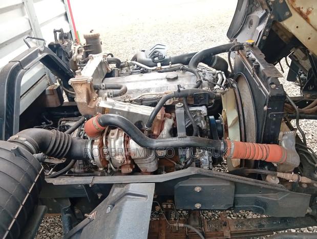 Isuzu FRR 90 - thumbnail 7