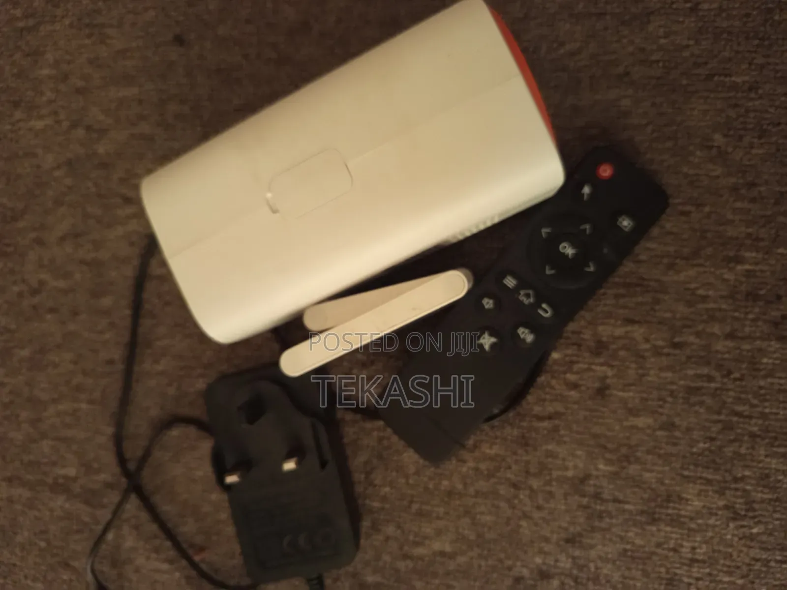 Lumacast Smart Full Hd Projector