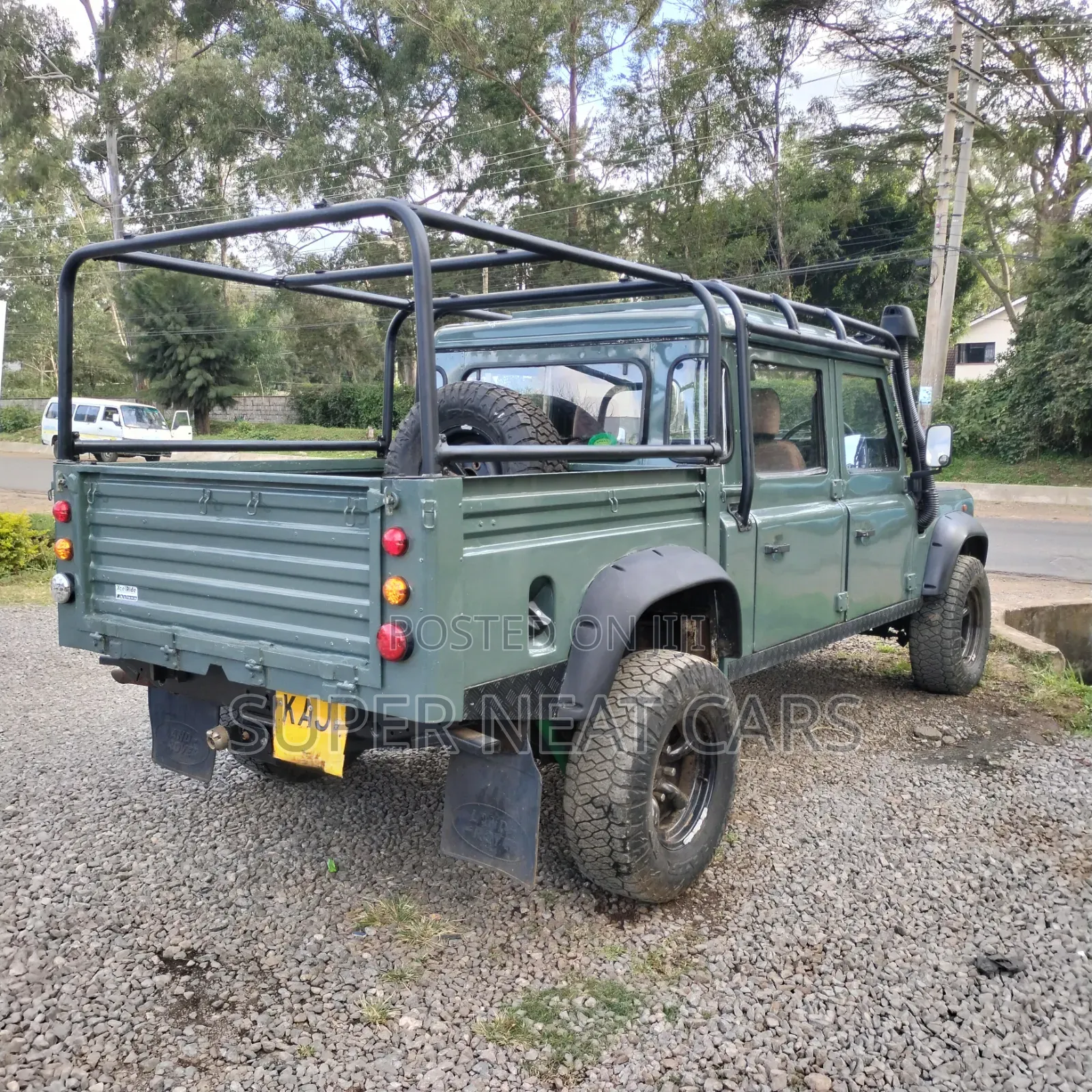 Land Rover Defender 1996 Green