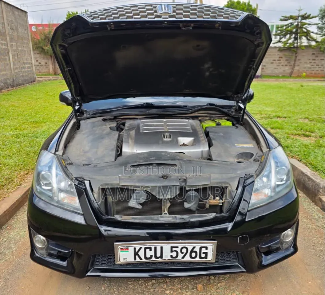 Toyota Crown 2012 Black