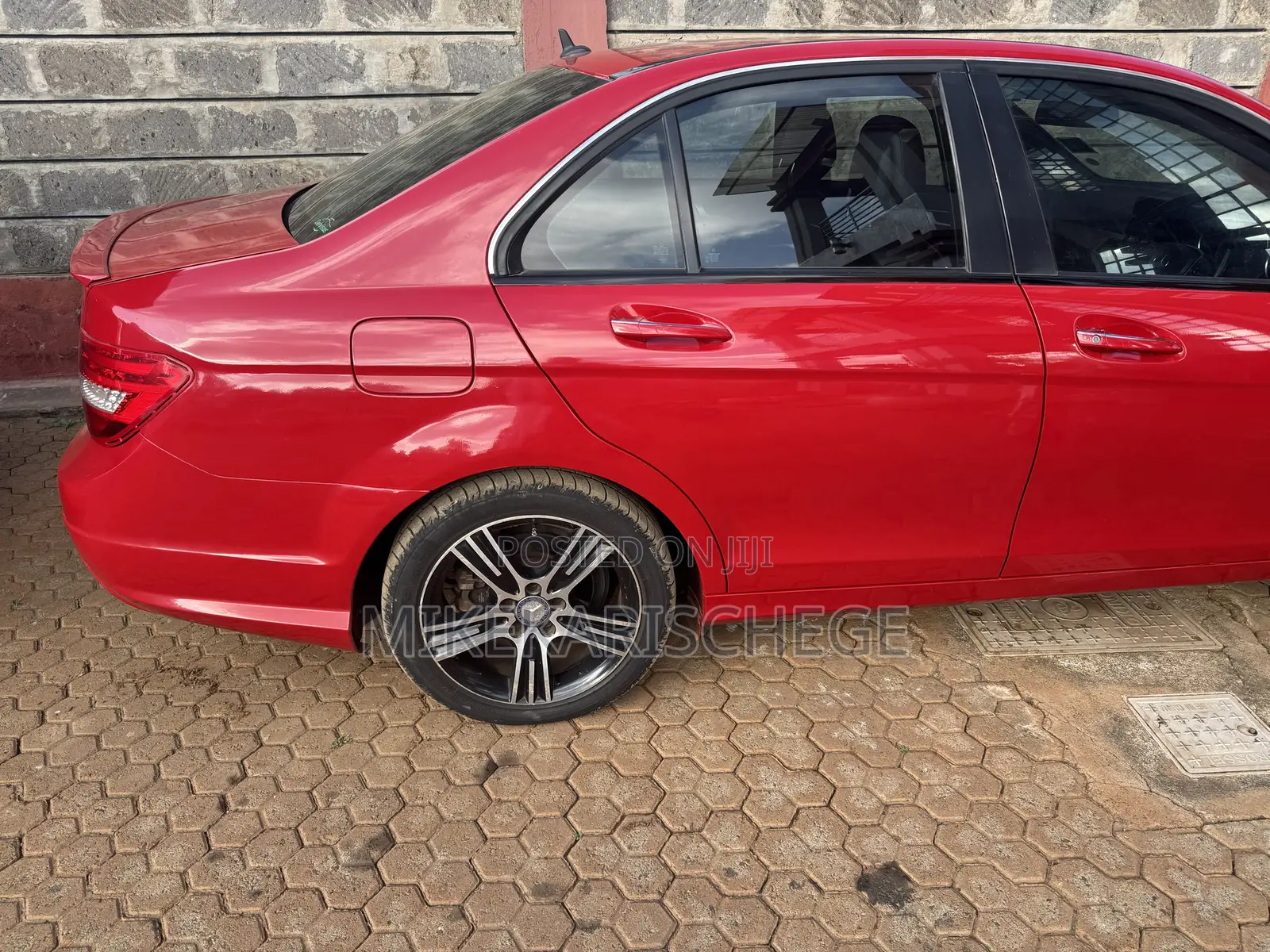 Mercedes-Benz C180 2014 Red