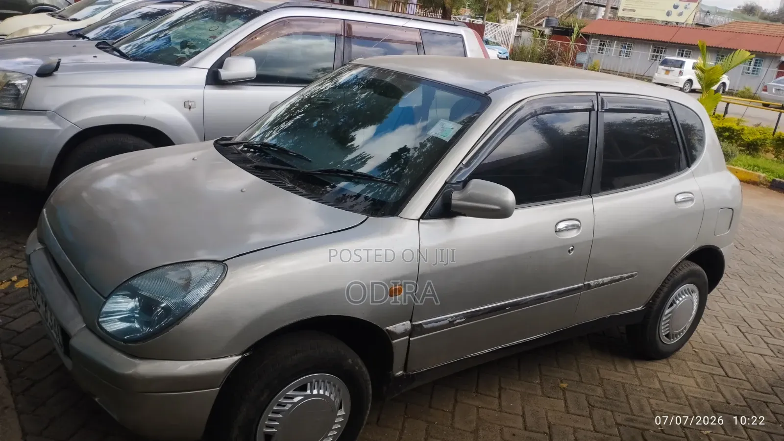Toyota Duet 2001 Silver