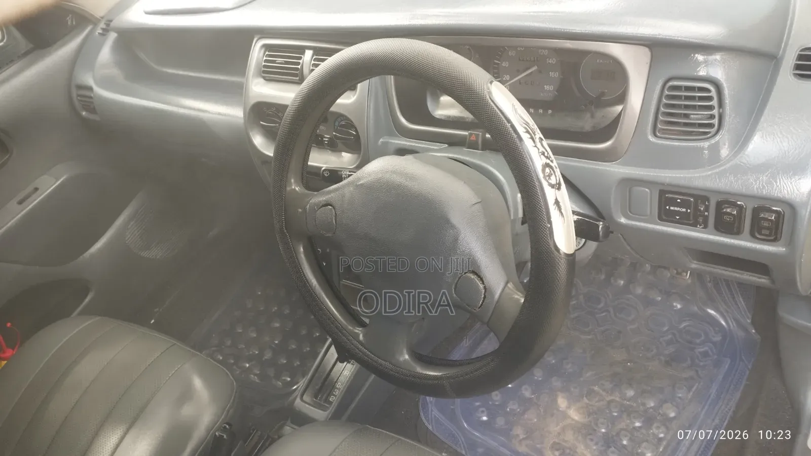 Toyota Duet 2001 Silver