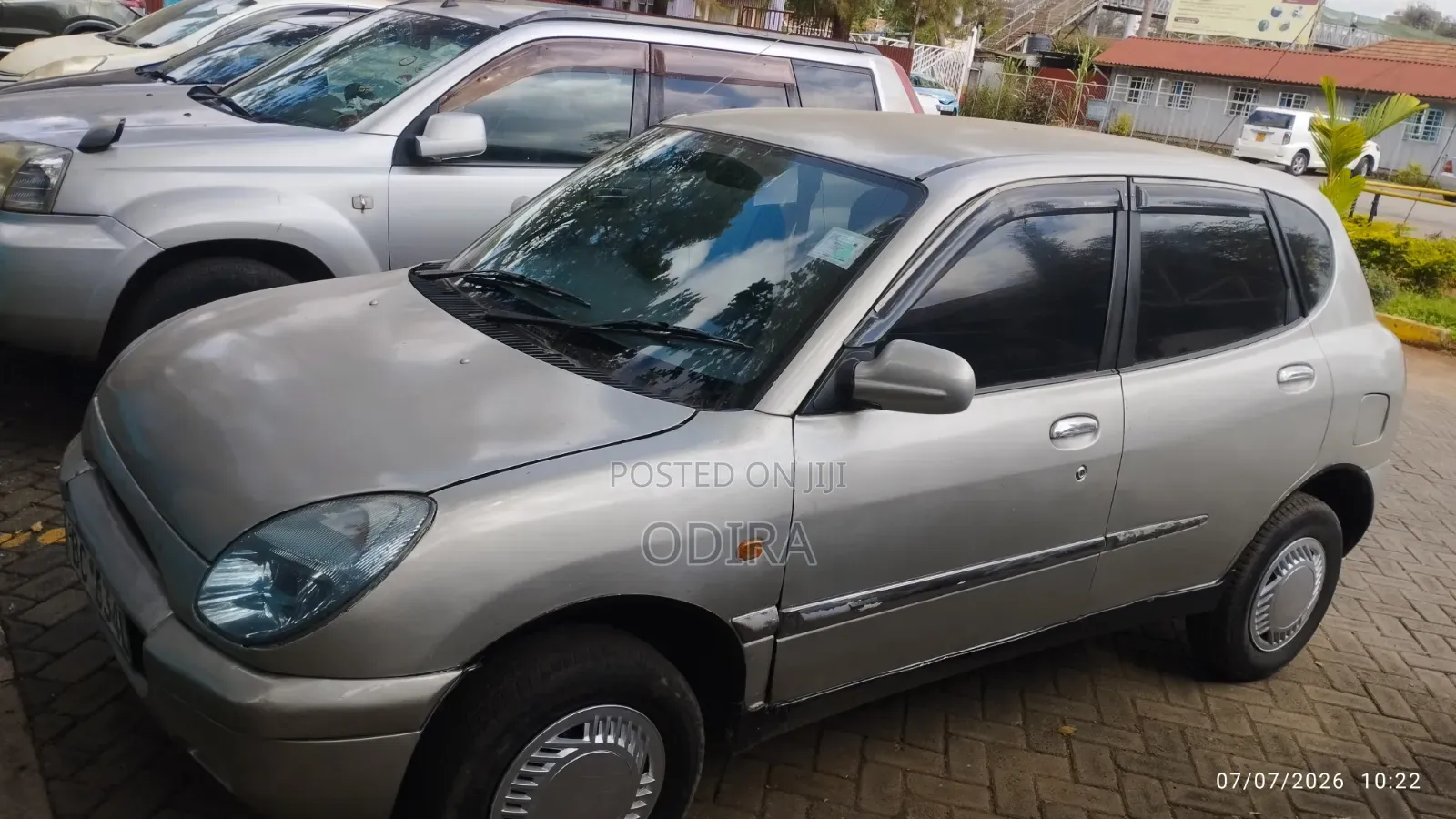 Toyota Duet 2001 Silver