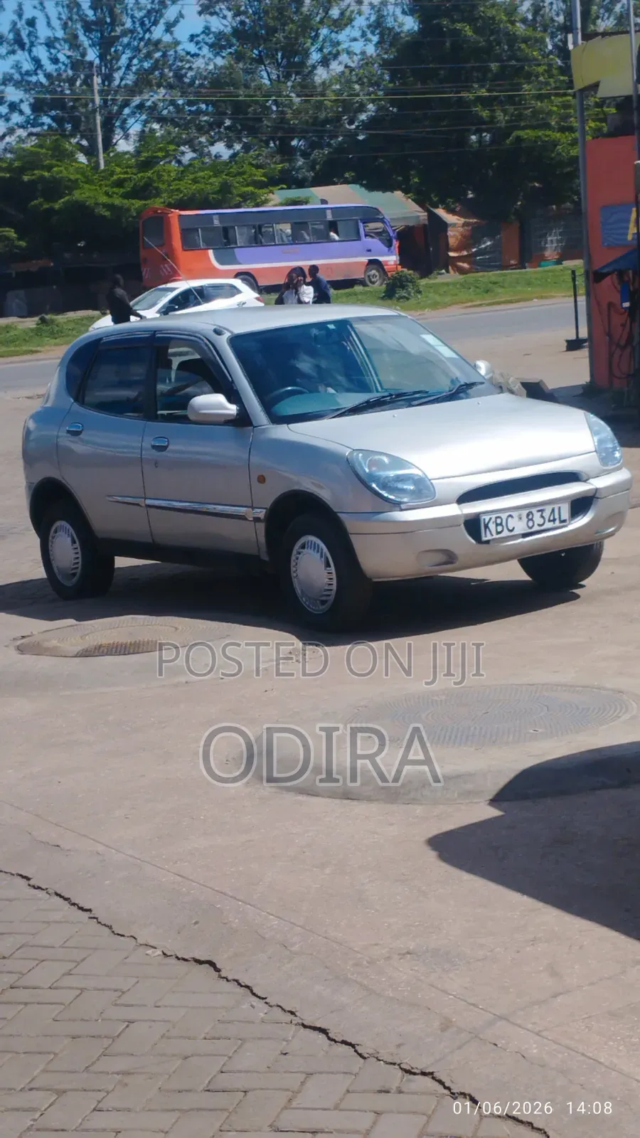 Toyota Duet 2001 Silver