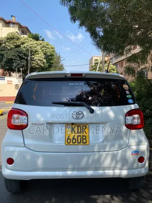 Toyota Passo 2017 Beige