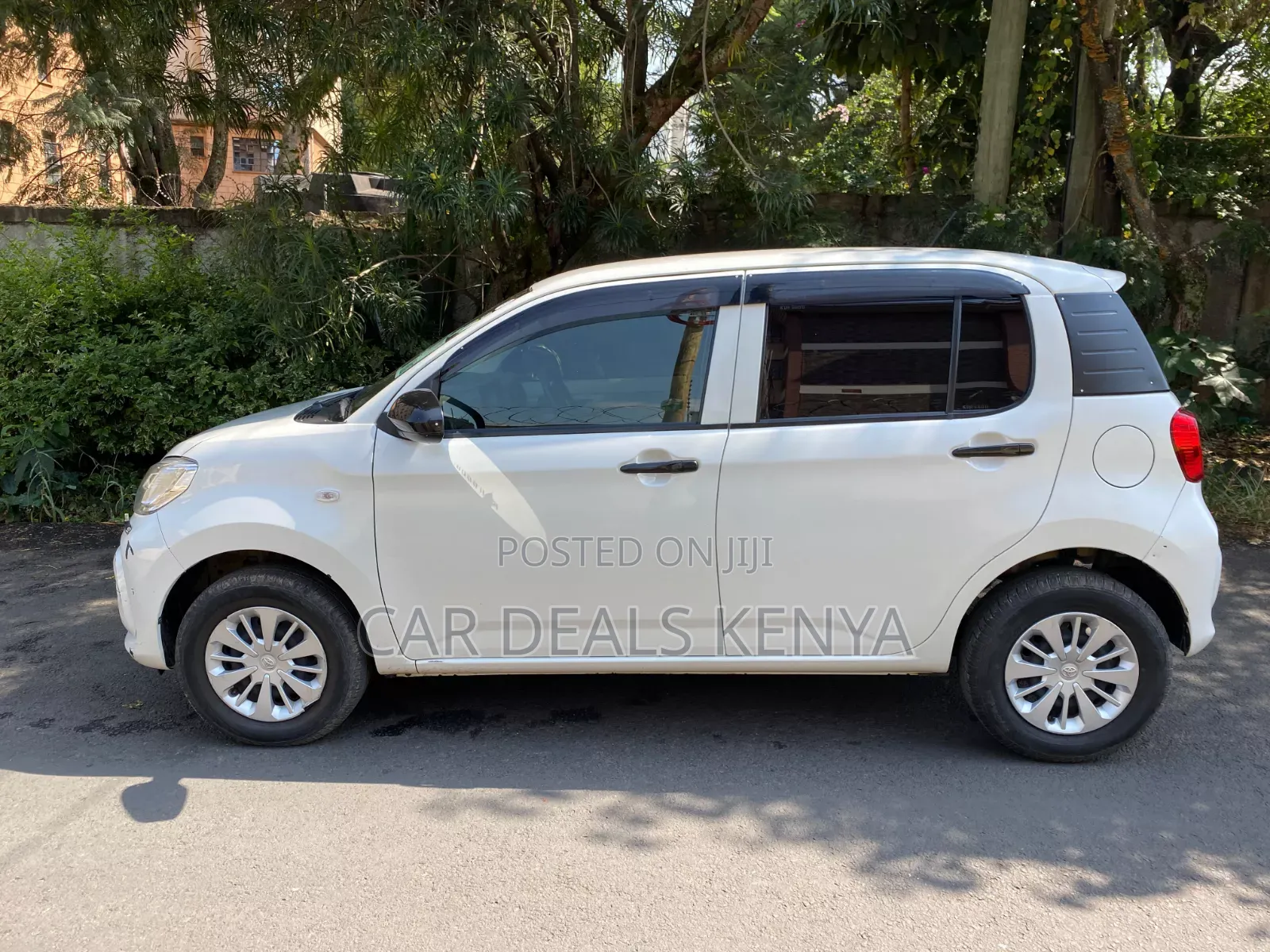 Toyota Passo 2017 Beige