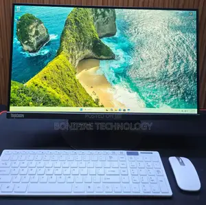 Desktop Computer Lenovo 8GB AMD Ryzen 5 SSD 256GB