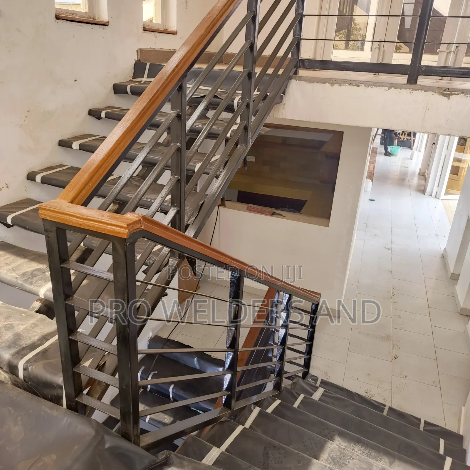 Floating Staircases | Custom Steel Wood Designs