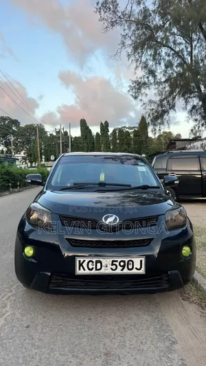 Toyota IST 2010 Black