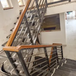 Floating Staircases | Custom Steel Wood Designs