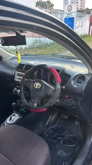 Toyota IST 2010 Black