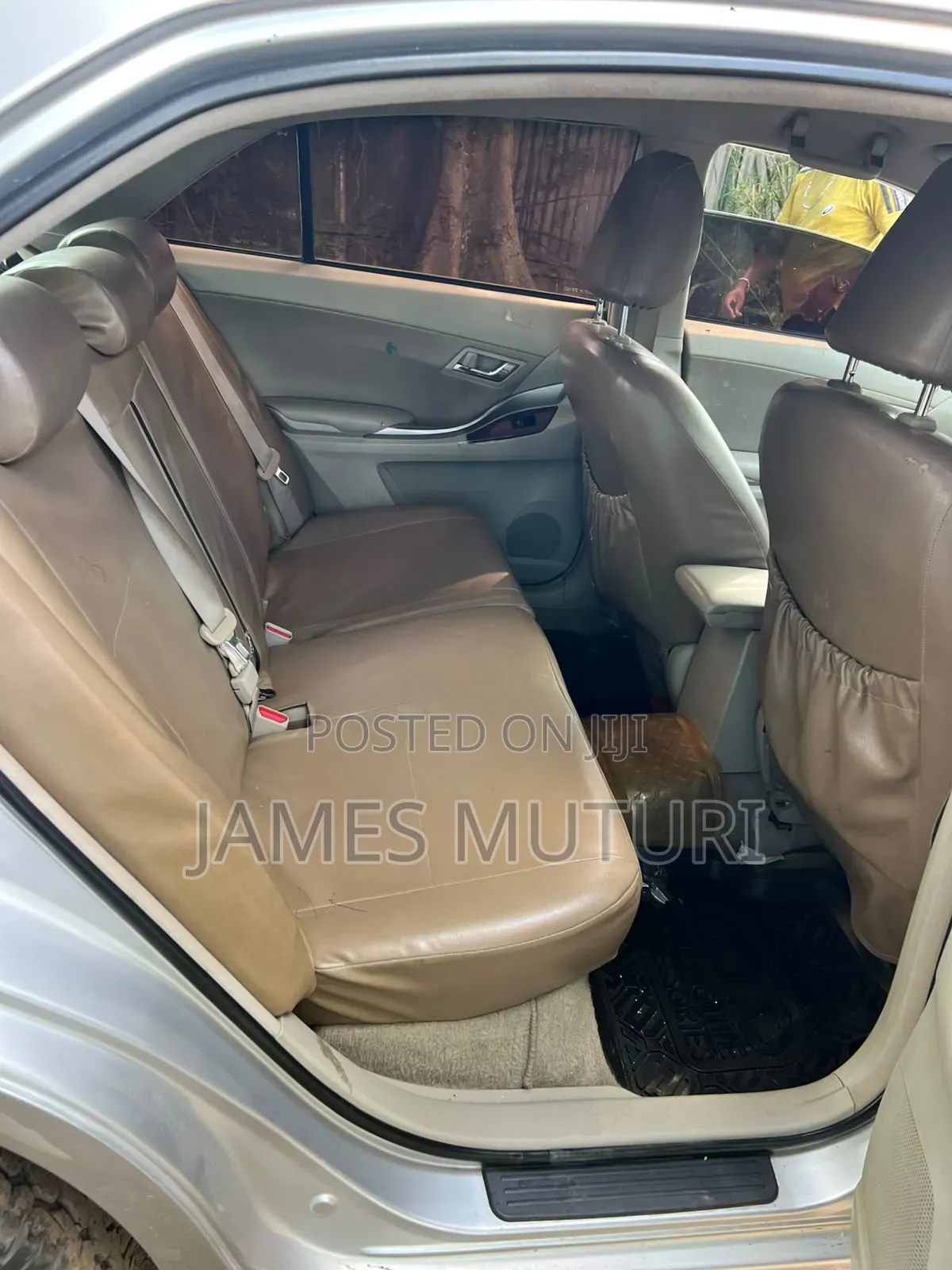 Toyota Premio 2011 Silver