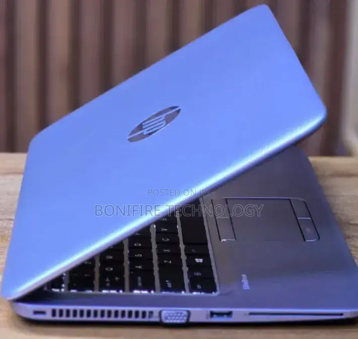 Laptop HP EliteBook 820 G3 8GB Intel Core i5 SSD 256GB