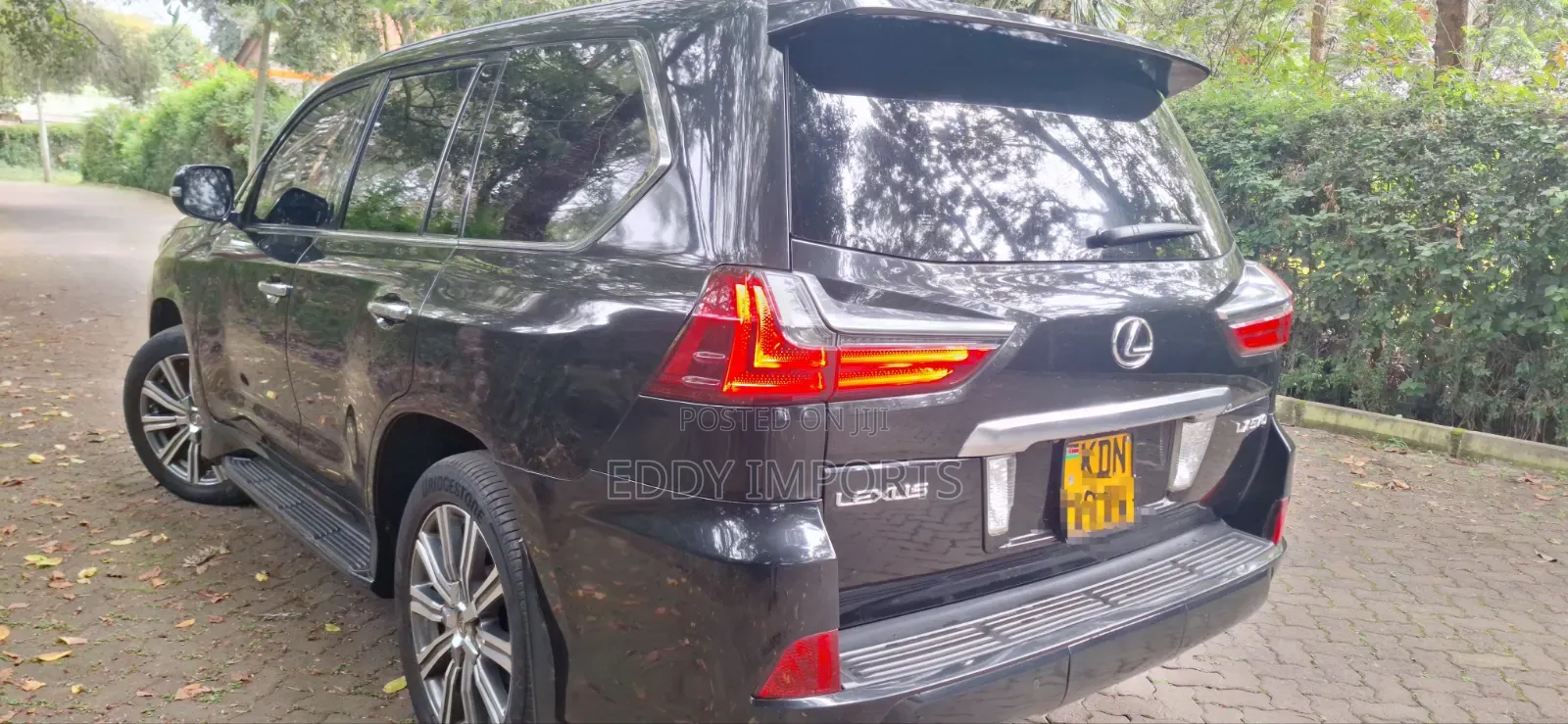 Lexus LX 570 AWD 2016 Black