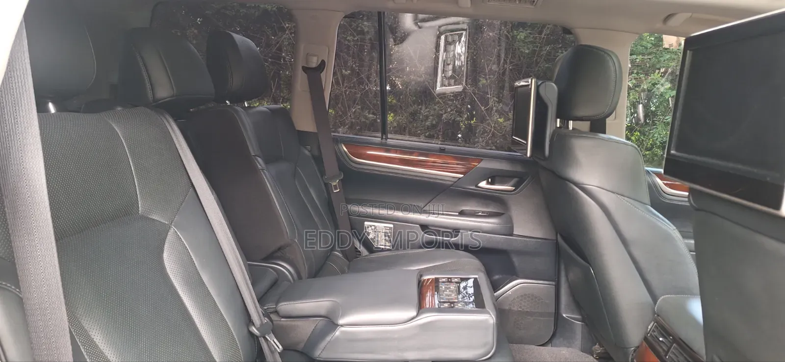 Lexus LX 570 AWD 2016 Black