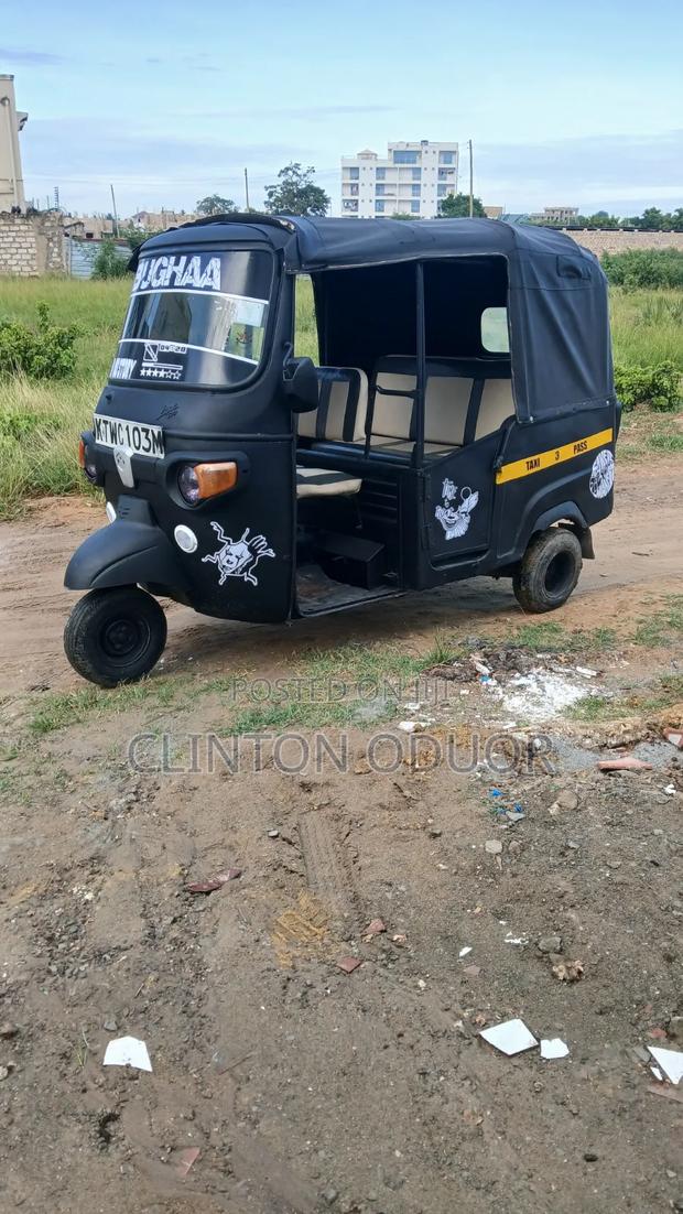 Piaggio 2021 Black - thumbnail 9