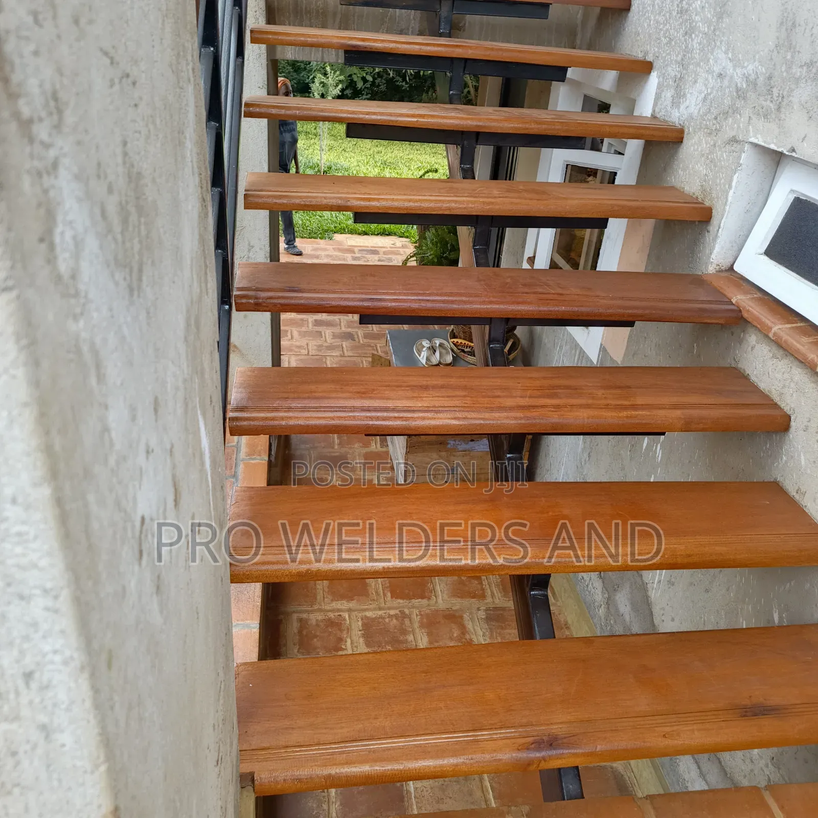 Custom Floating Staircase Fabrication | Delivered Nationwide