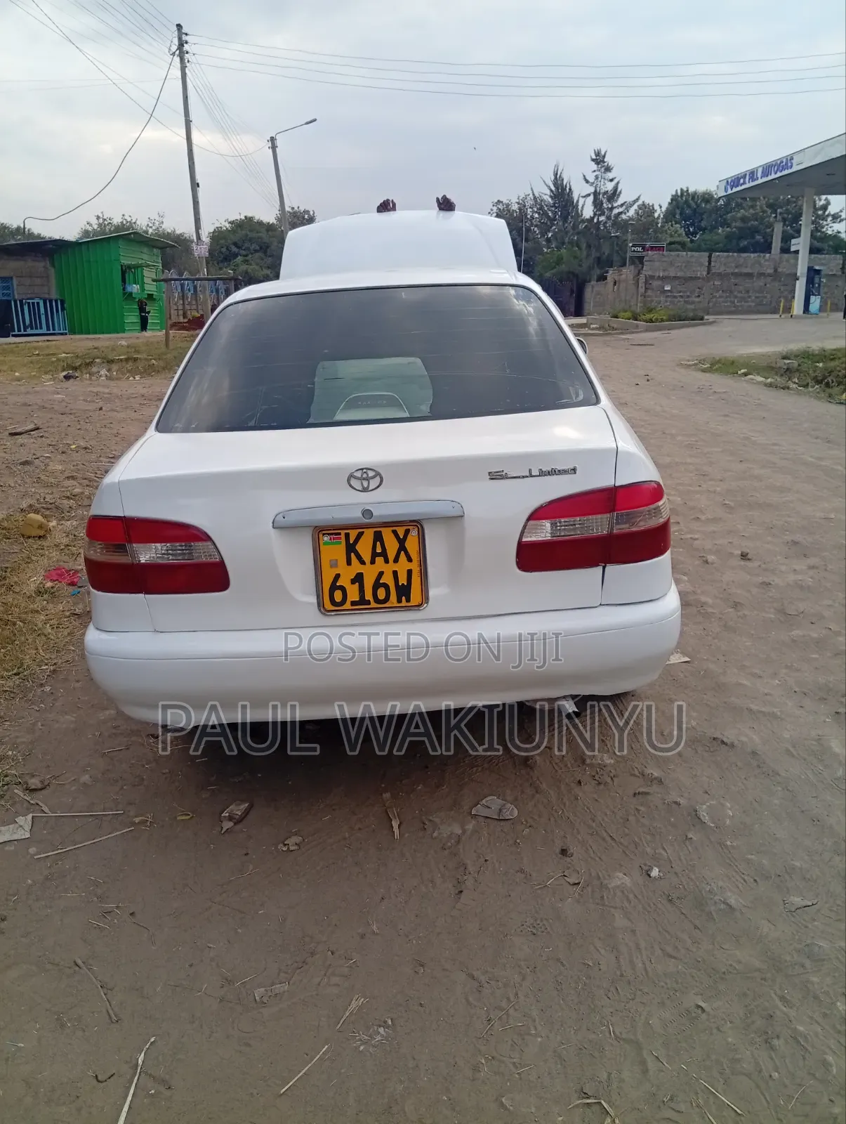 Toyota Corolla 1998 White