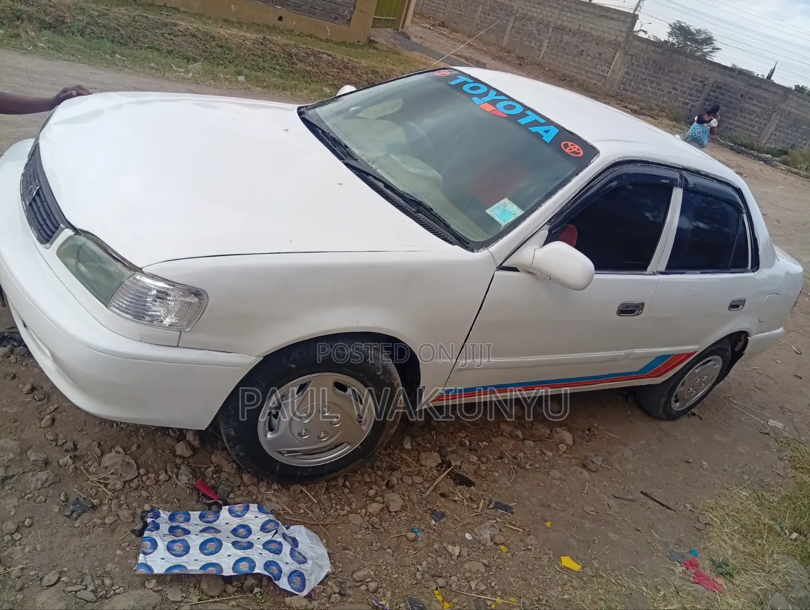 Toyota Corolla 1998 White
