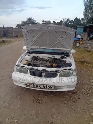 Toyota Corolla 1998 White