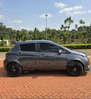 Toyota Vitz 2012 Gray