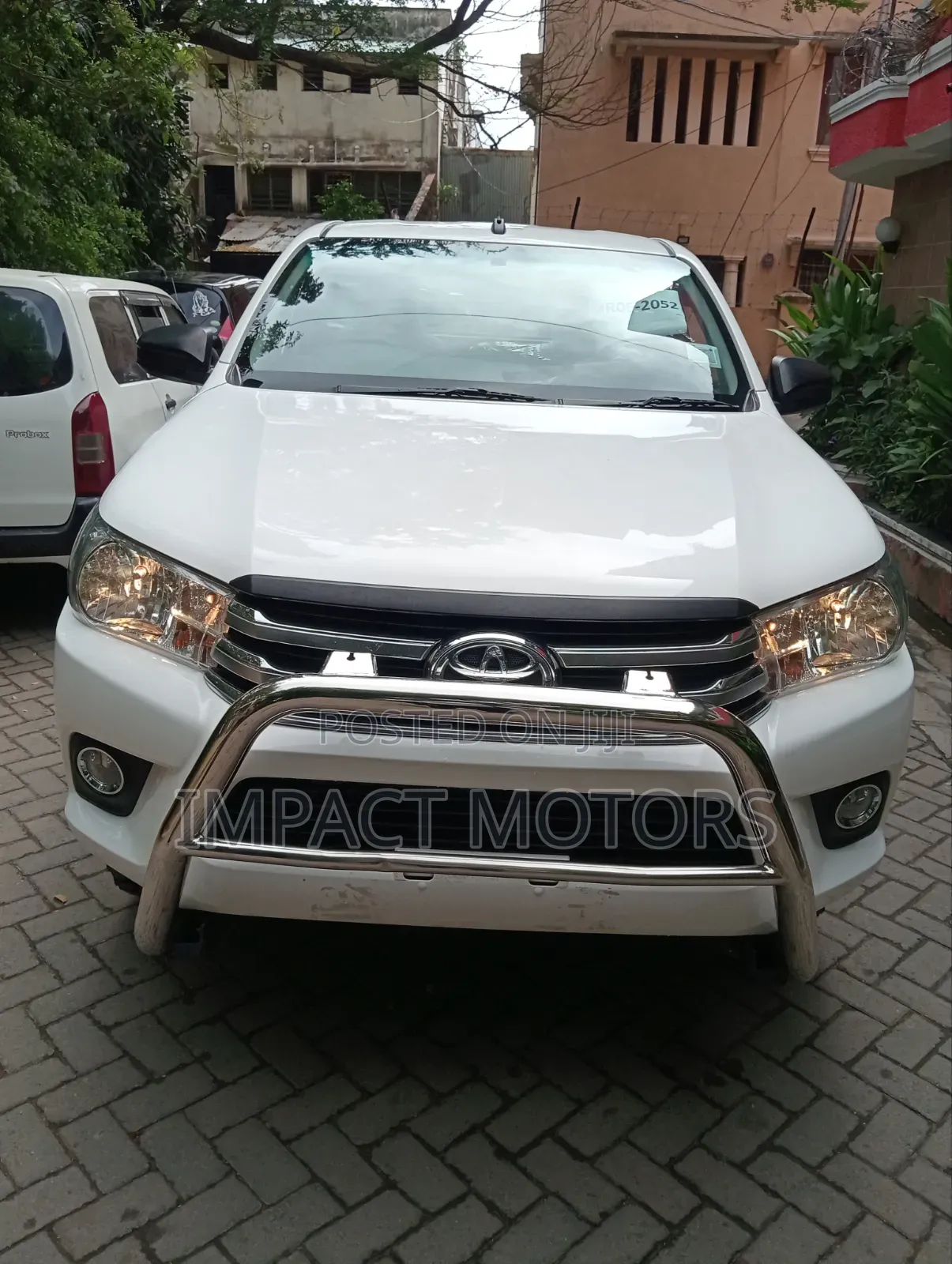 Toyota Hilux 2019 White