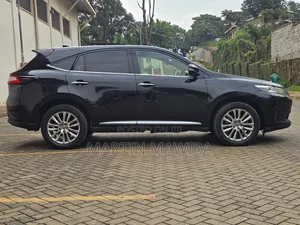 Toyota Harrier 2019 Black