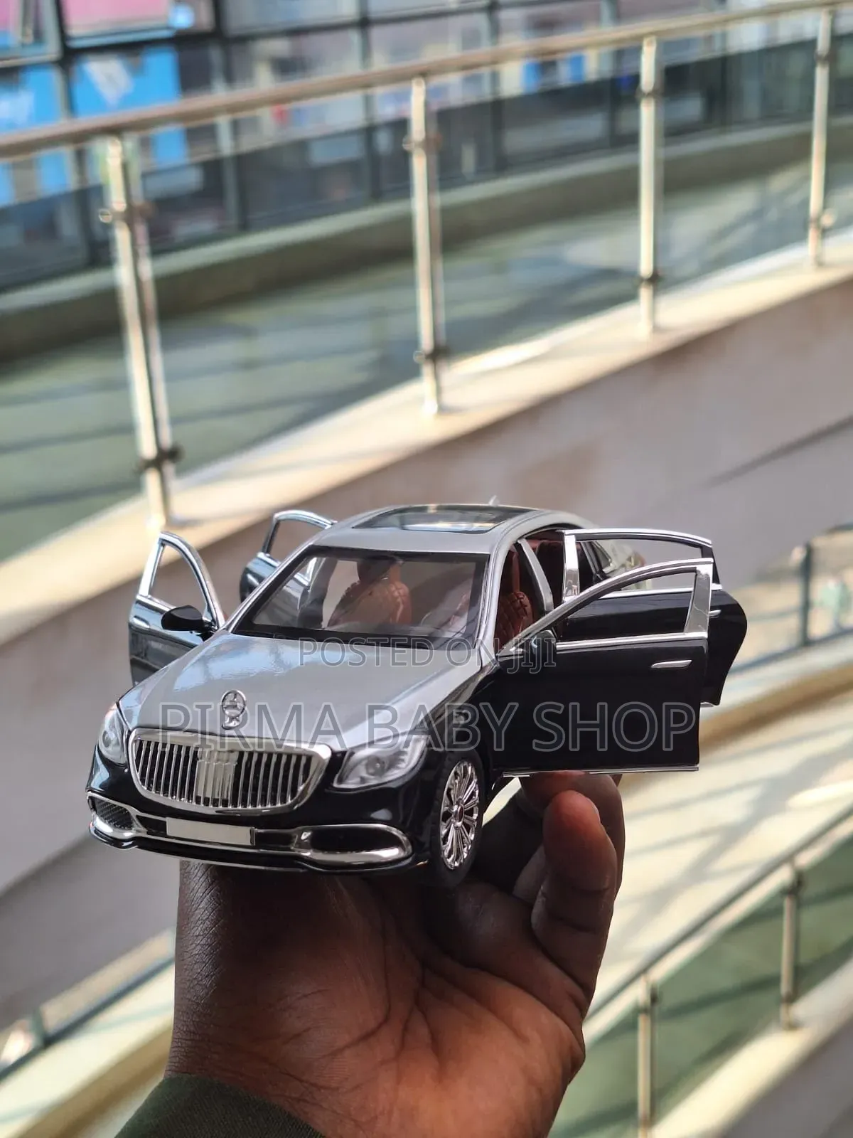 Maybach 560 Toys Car