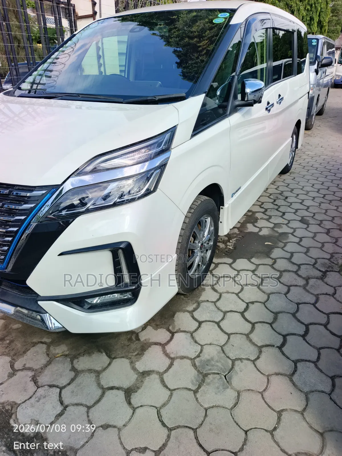 Nissan Serena 2020 White
