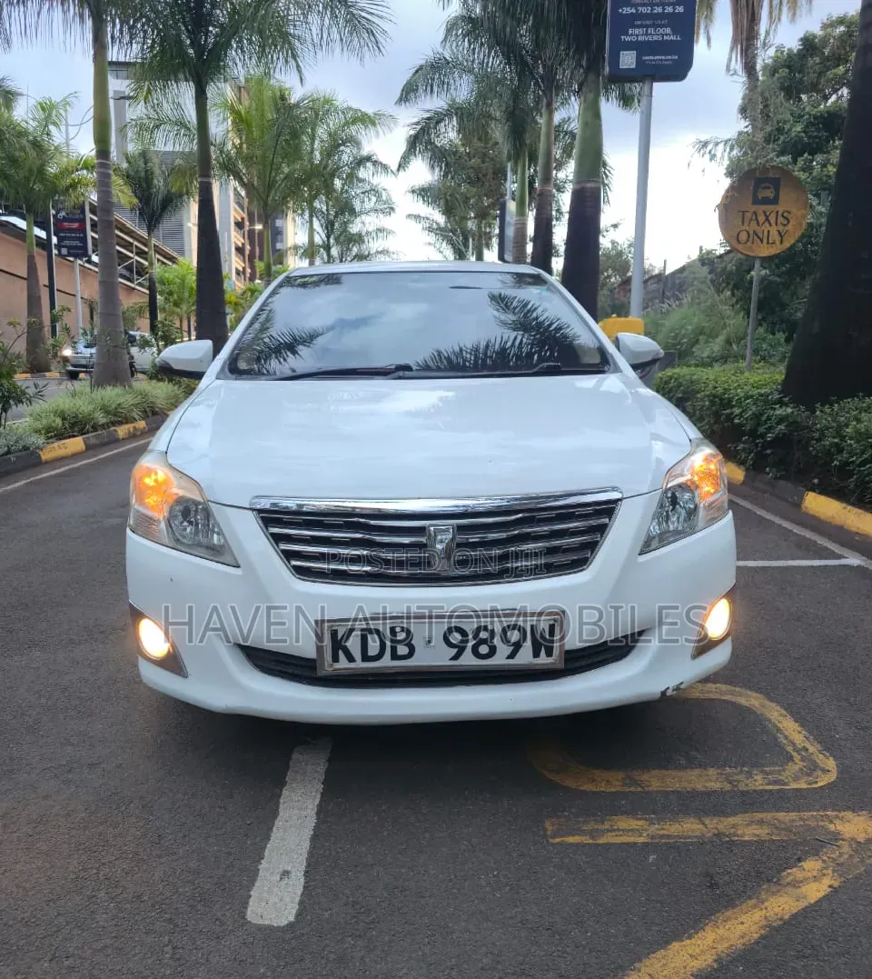 Toyota Premio 2014 White